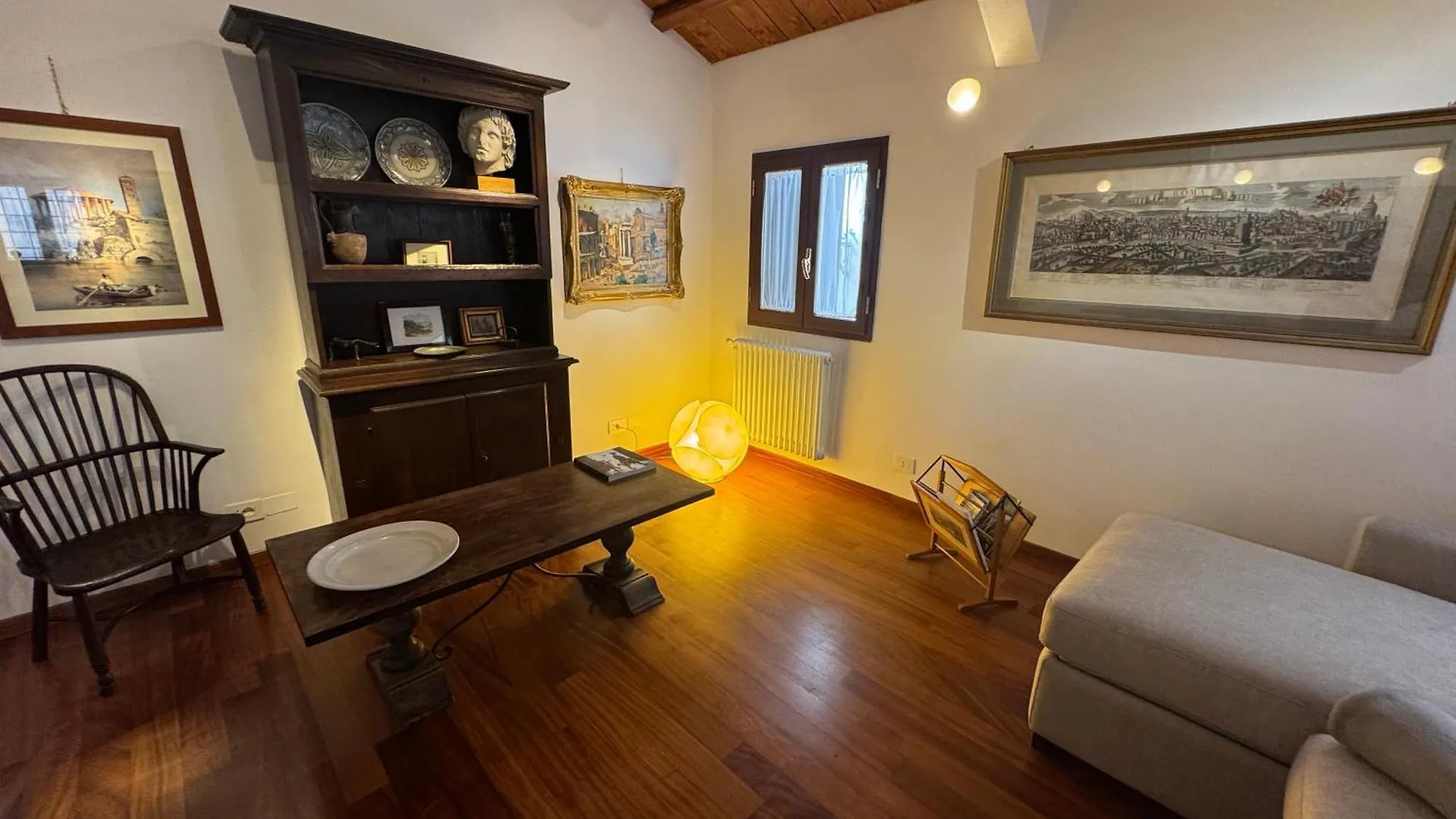 Domus Colosseum, Detached House Just Few Steps From The Colosseum